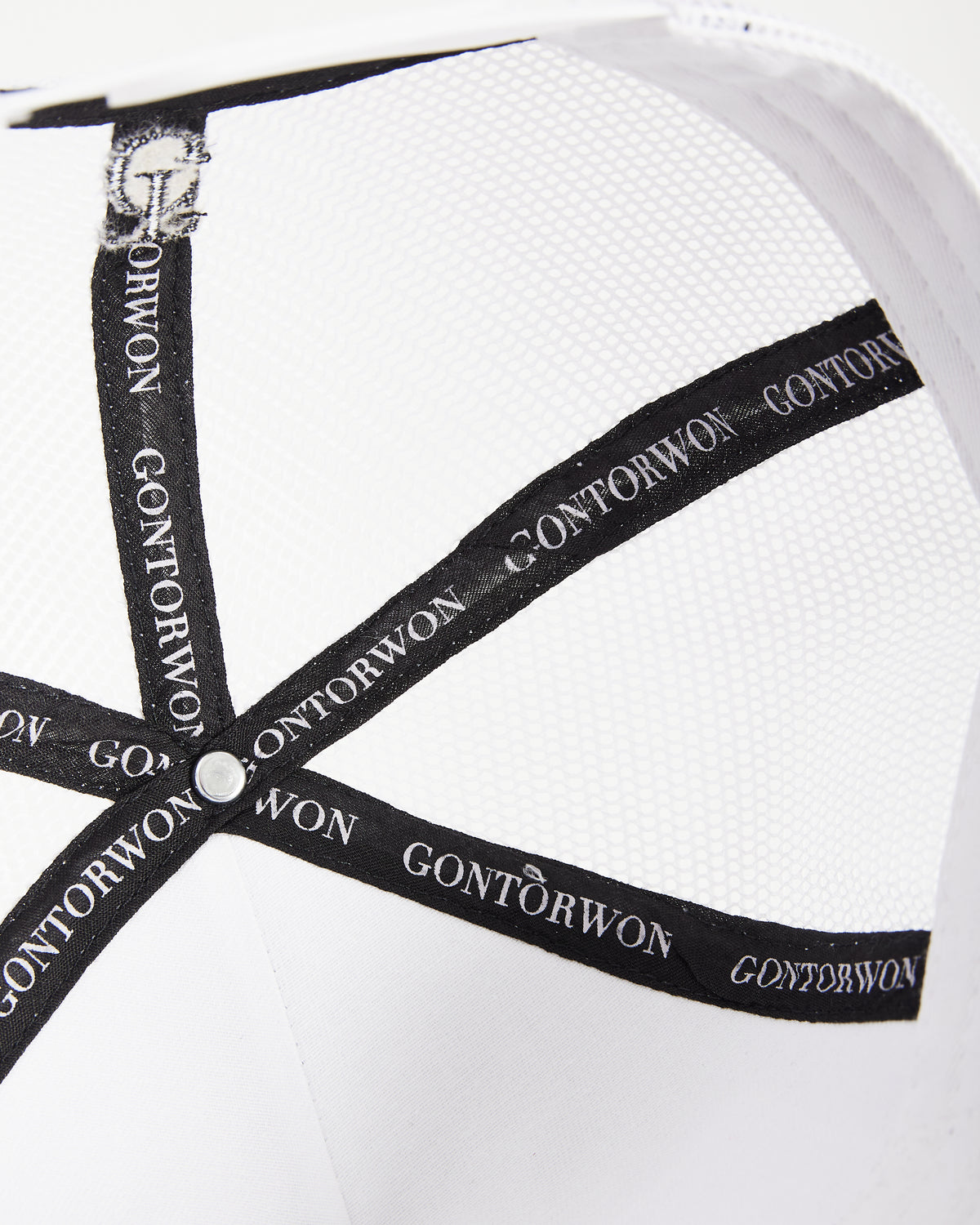 Gontorwon Sanniequellie White Snapback Cap
