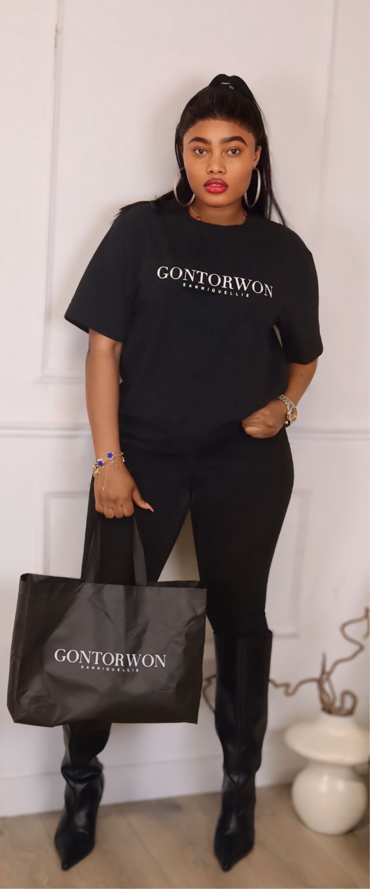 Gontorwon Black T-Shirt