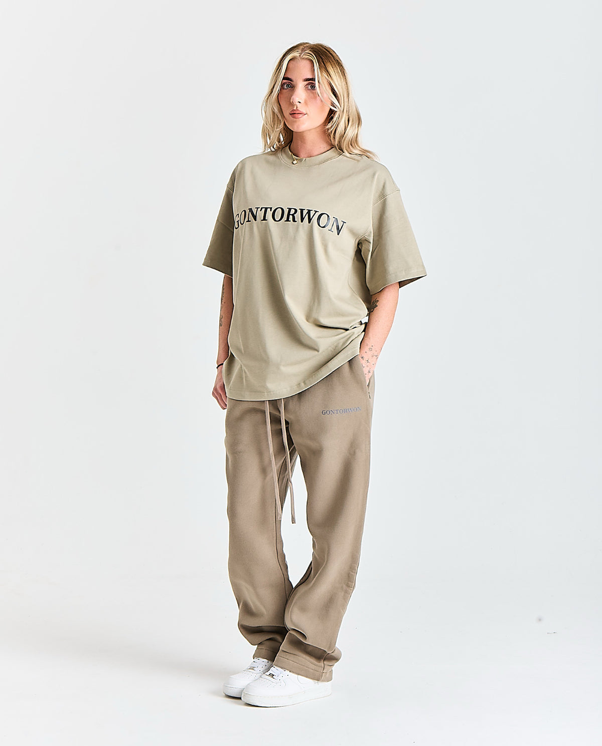 Gontorwon Corem T-Shirt Sage Woman