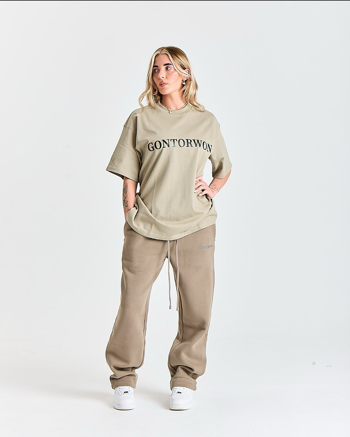 Gontorwon Corem T-Shirt Sage Woman