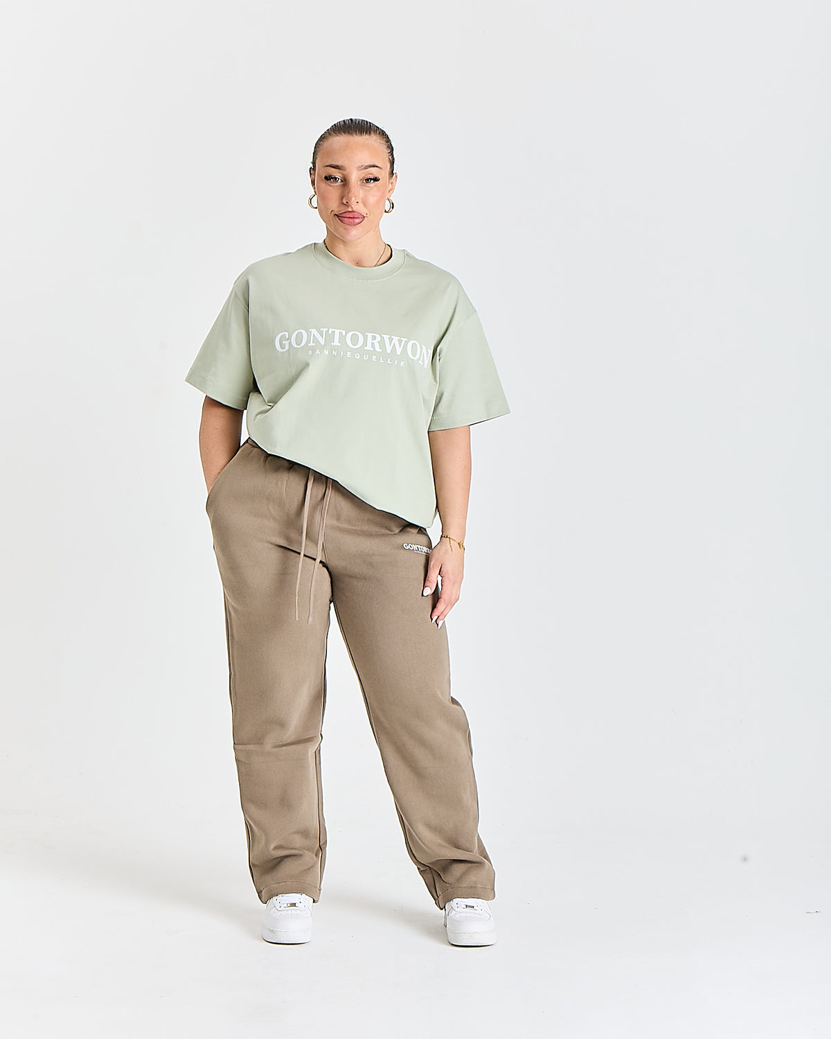 Gontorwon Sanniequellie Nobel Thread T-Shirt Muted Green Women